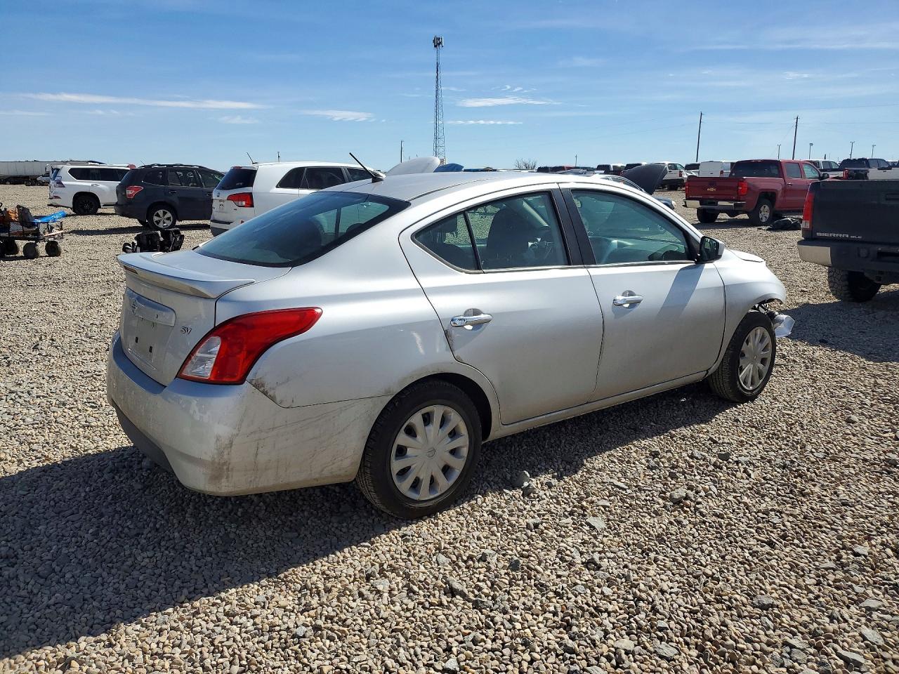 2019 Nissan Versa S - zdjęcie 3