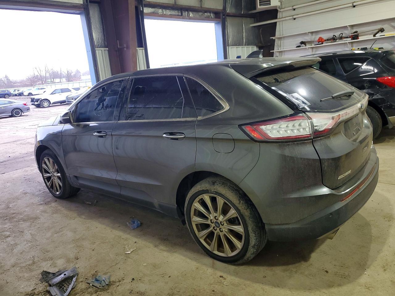 2018 Ford Edge Titanium - zdjęcie 2