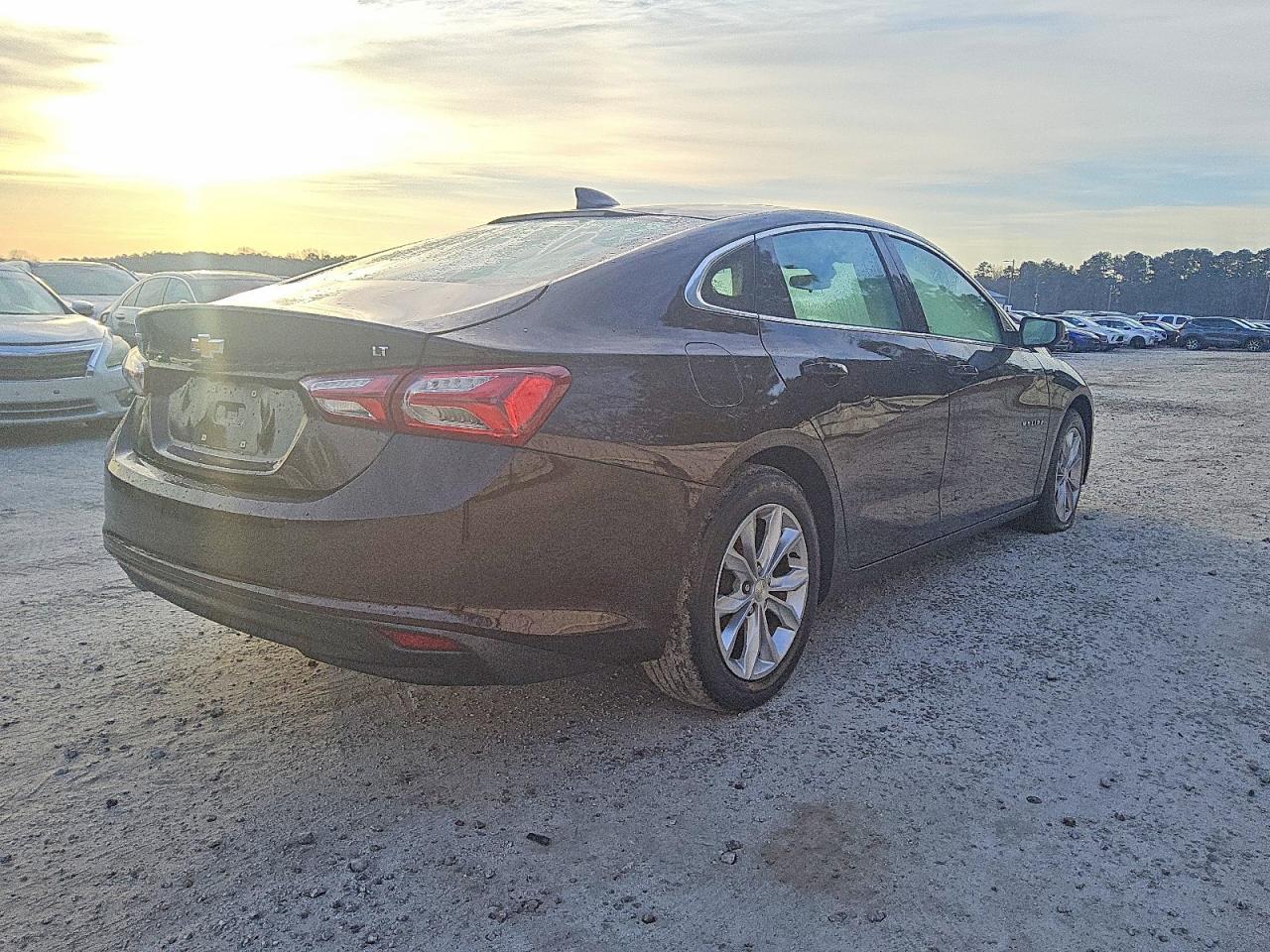 2021 Chevrolet Malibu Lt - zdjęcie 3