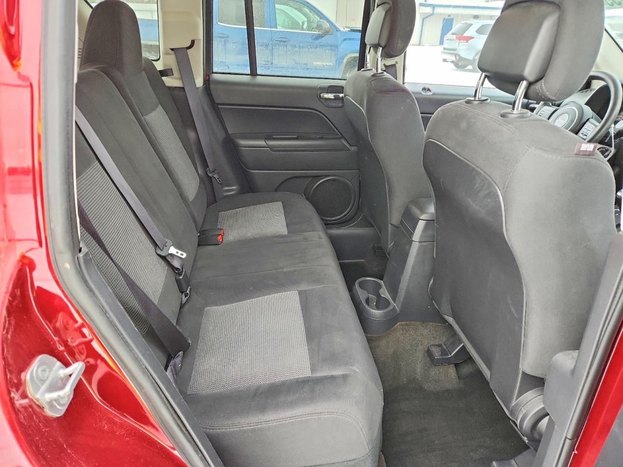 2016 Jeep Compass - zdjęcie 10