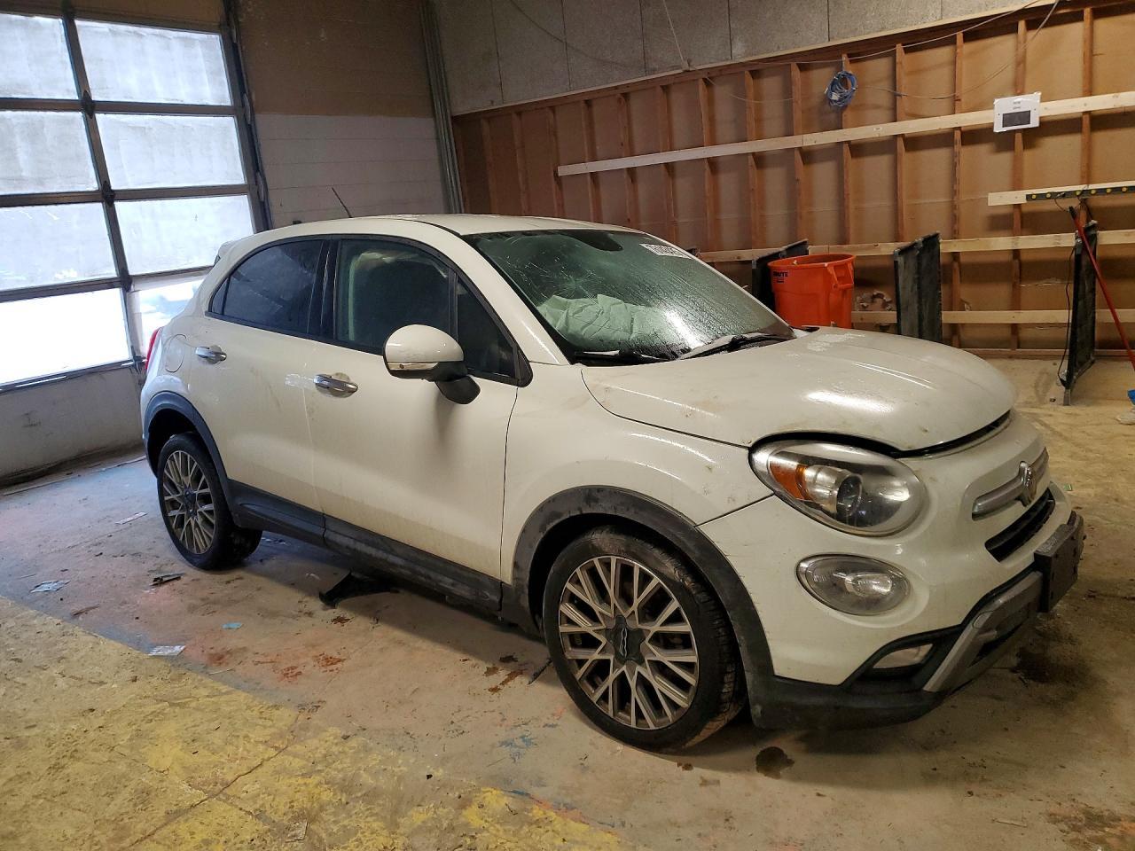 2016 Fiat 500X Trekking - zdjęcie 4