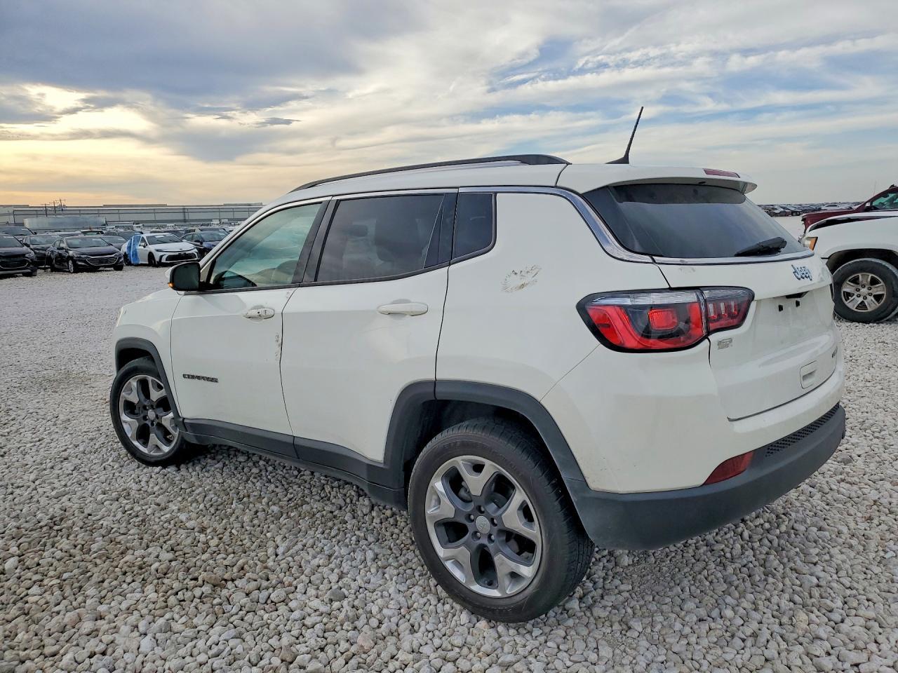 2019 Jeep Compass Limited - zdjęcie 2