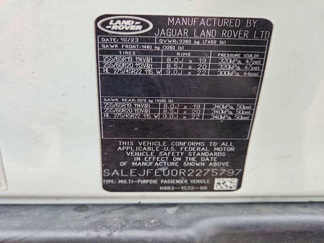 2024 Land Rover Defender 130 S - zdjęcie 13