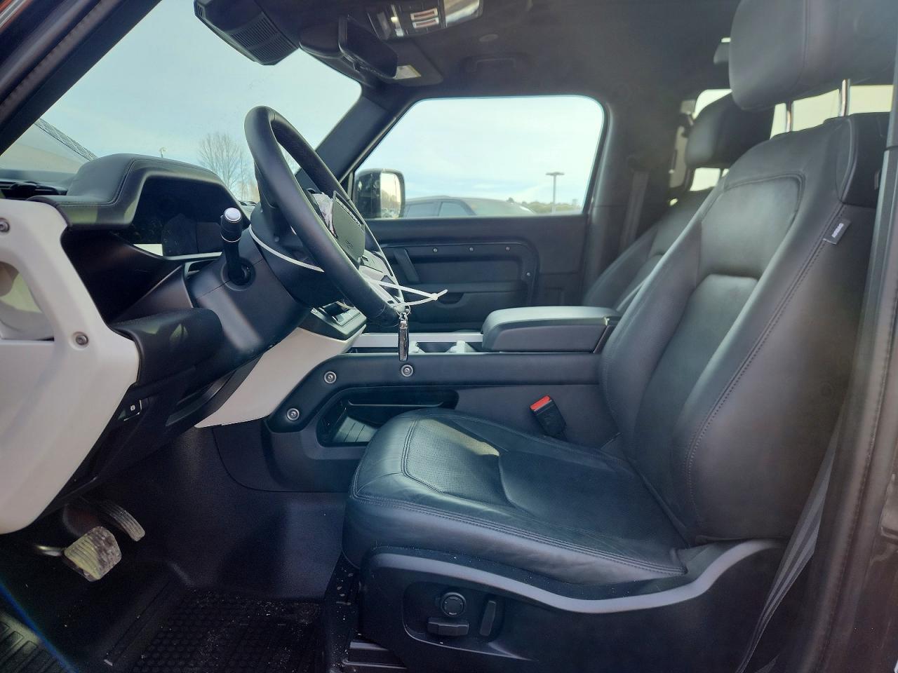 2025 Land Rover Defender 90 X-Dynamic Se - zdjęcie 7