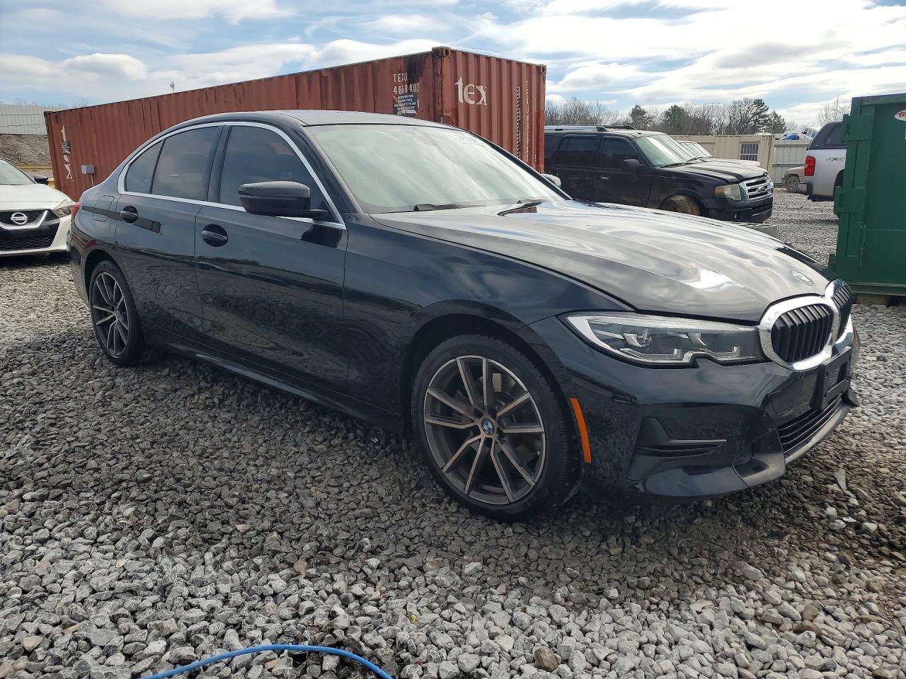 2020 BMW 330Xi - zdjęcie 4