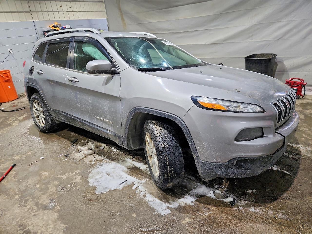 2016 Jeep Cherokee Latitude - zdjęcie 4