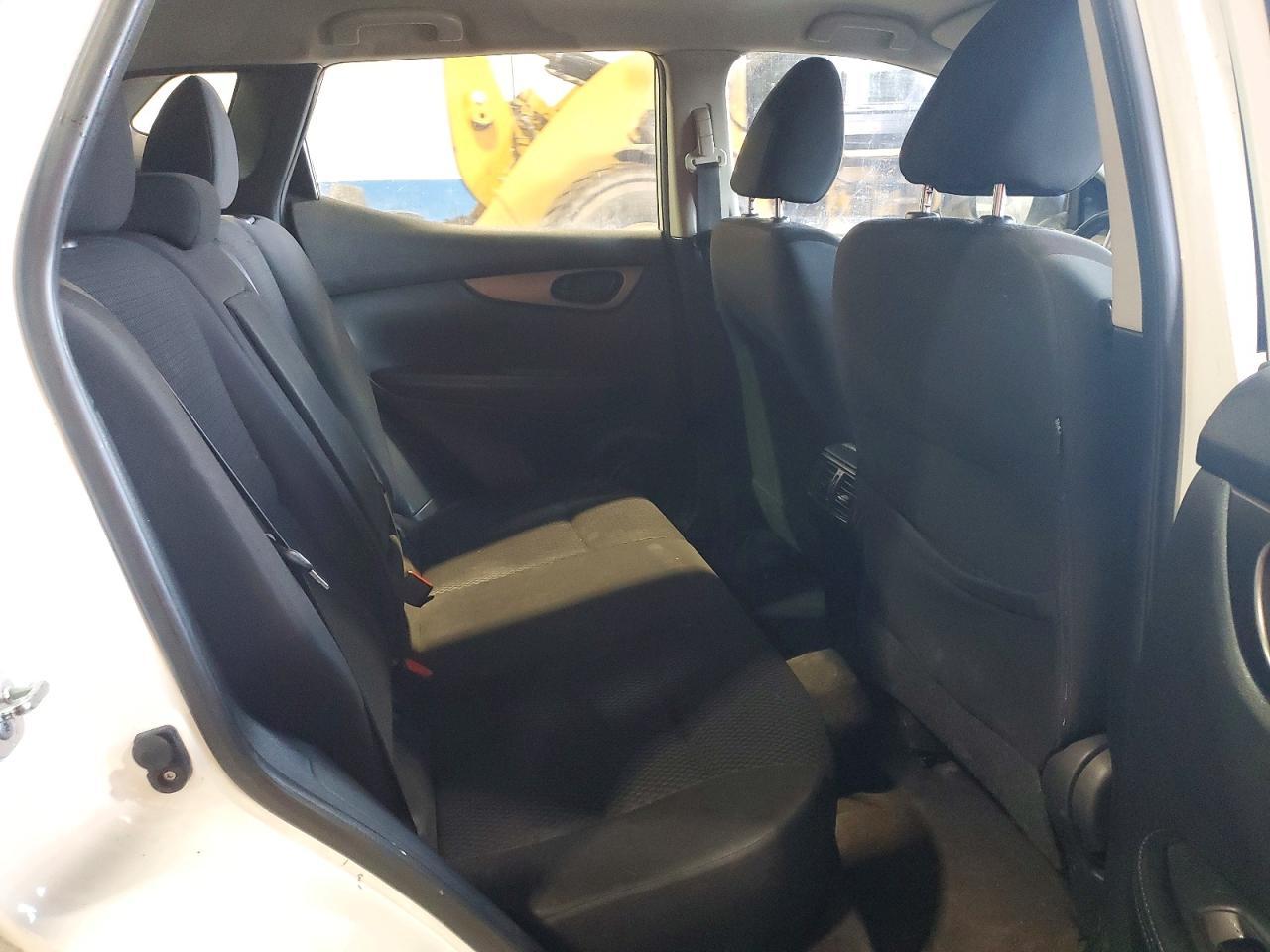 2018 Nissan Rogue Sport S - zdjęcie 10