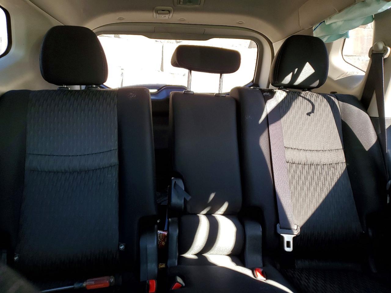 2017 Nissan Rogue S - zdjęcie 10