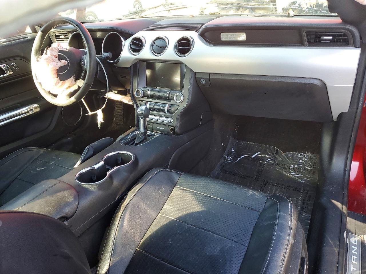 2016 Ford Mustang - zdjęcie 8