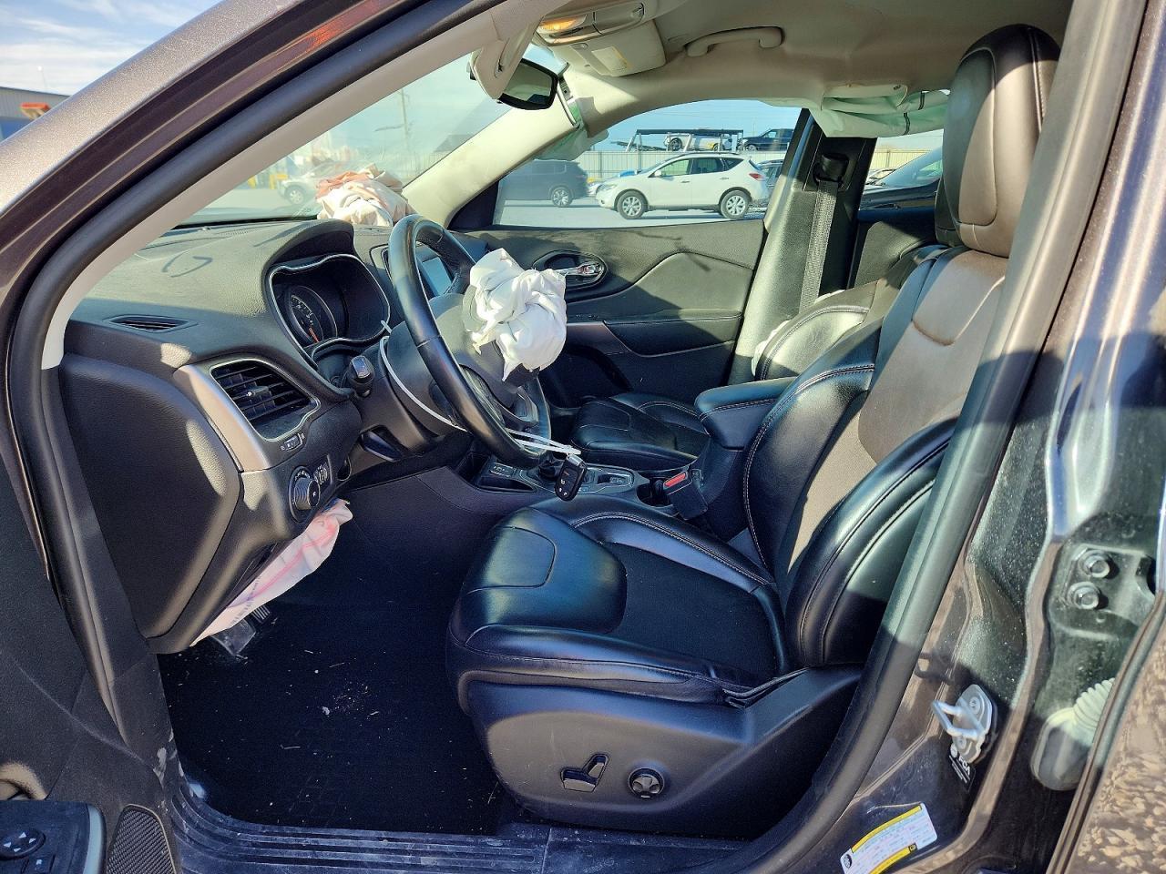 2021 Jeep Cherokee Latitude Plus - zdjęcie 7