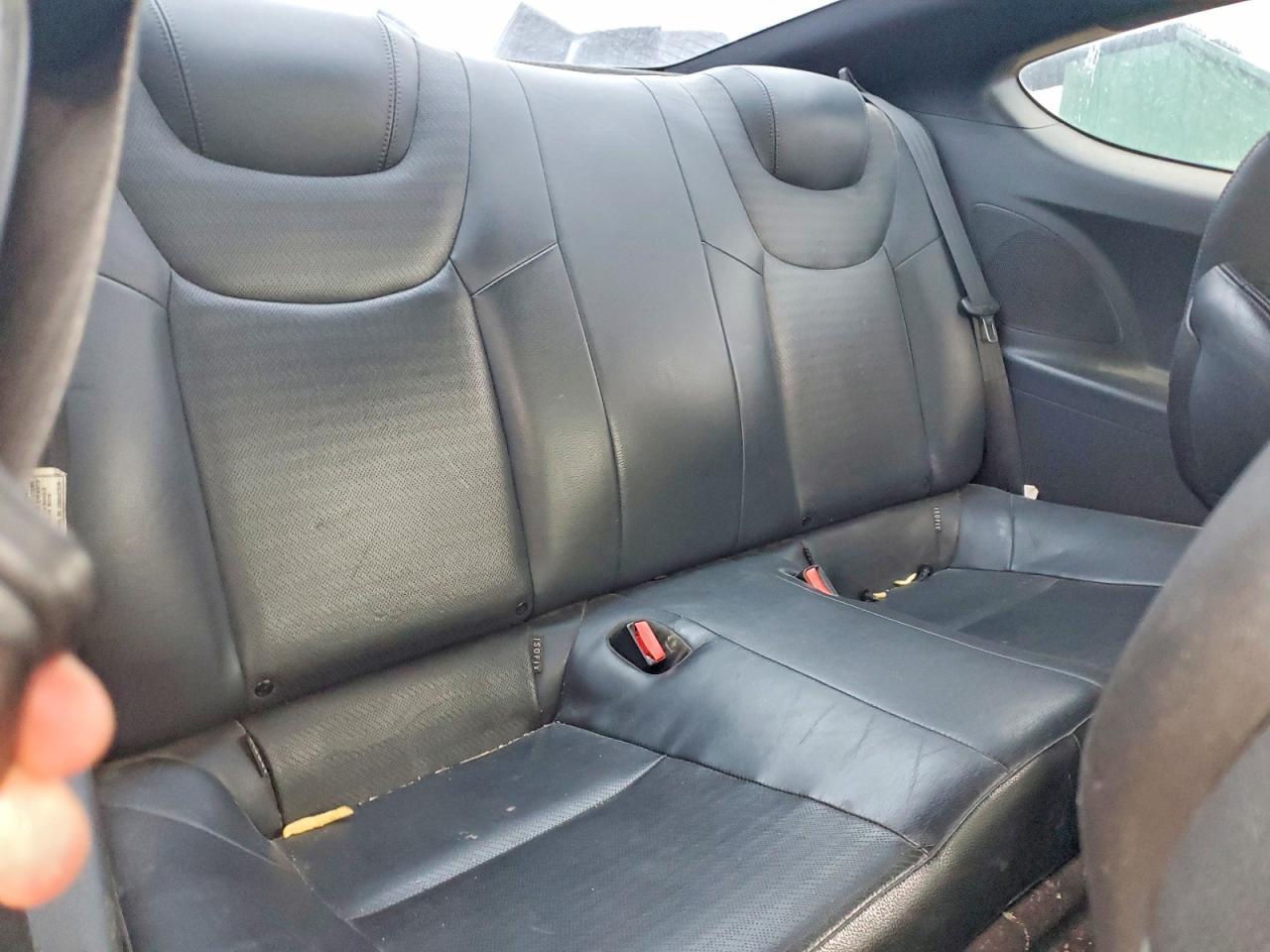 2013 Hyundai Genesis Coupe - zdjęcie 10