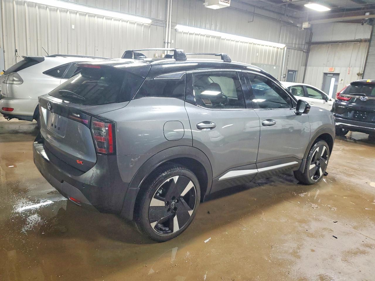 2025 Nissan Kicks Sr - zdjęcie 3