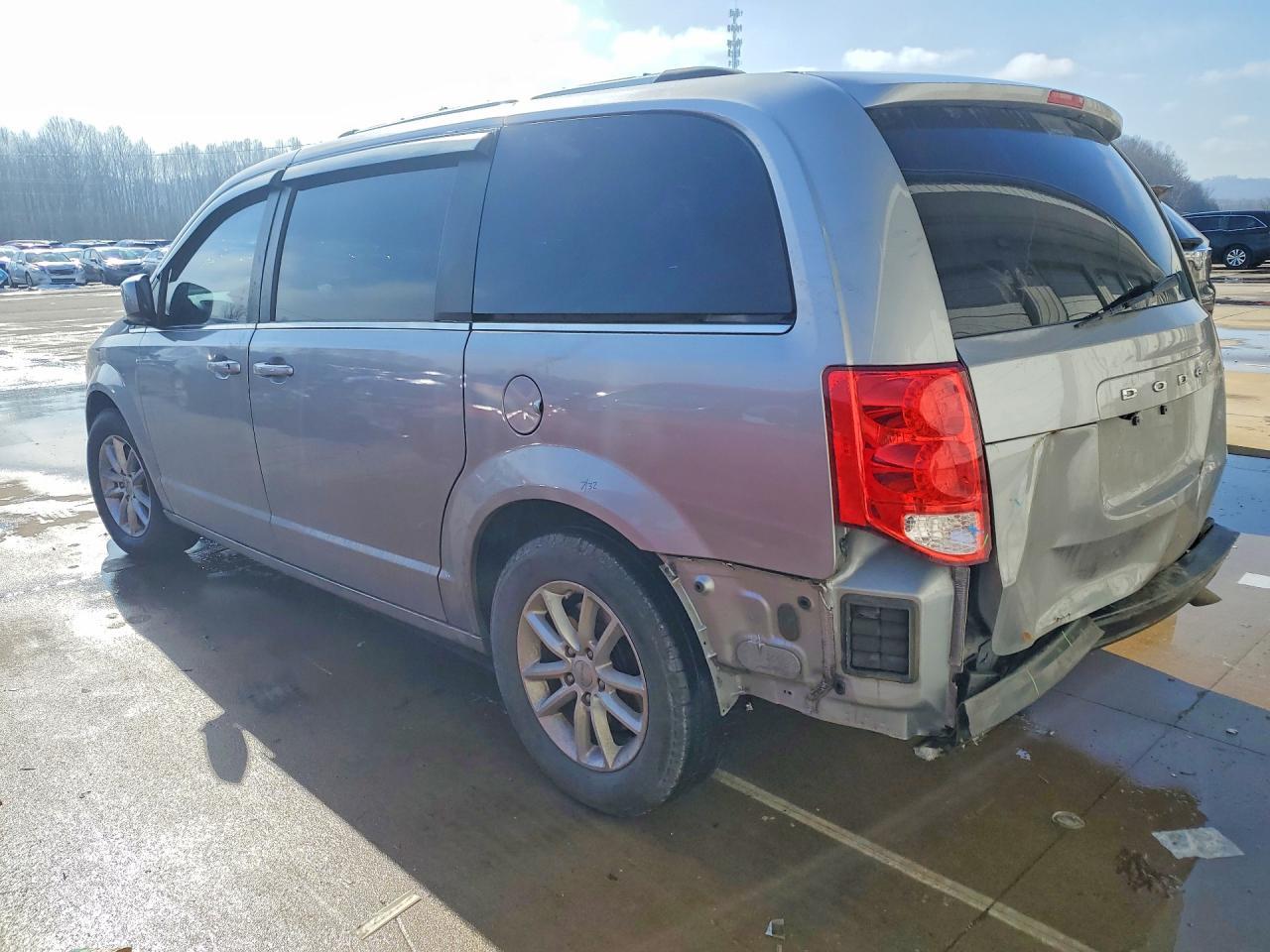 2019 Dodge Grand Caravan Sxt - zdjęcie 2