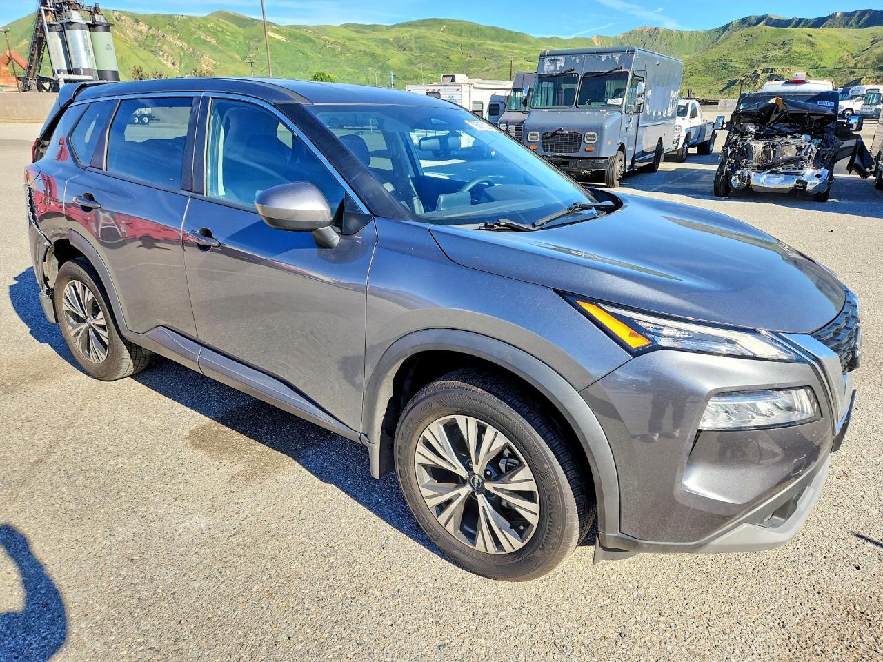 2023 Nissan Rogue Sv - zdjęcie 4