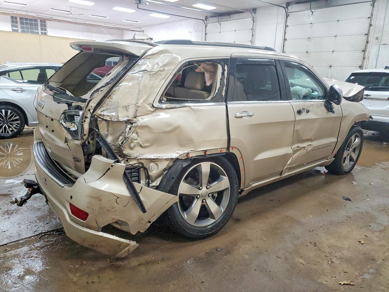 2014 Jeep Grand Cherokee Overland - zdjęcie 3