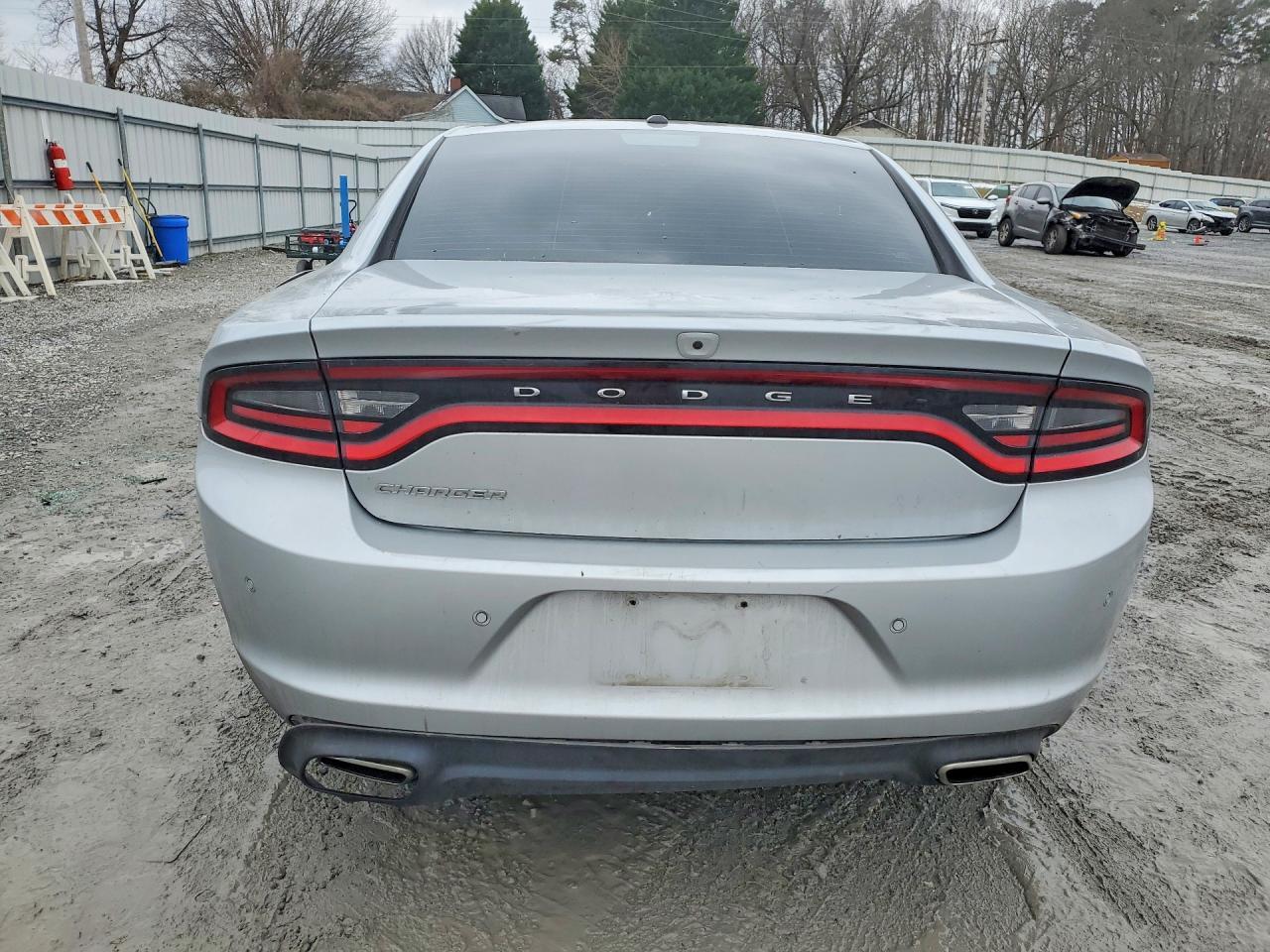 2022 Dodge Charger Sxt - zdjęcie 6