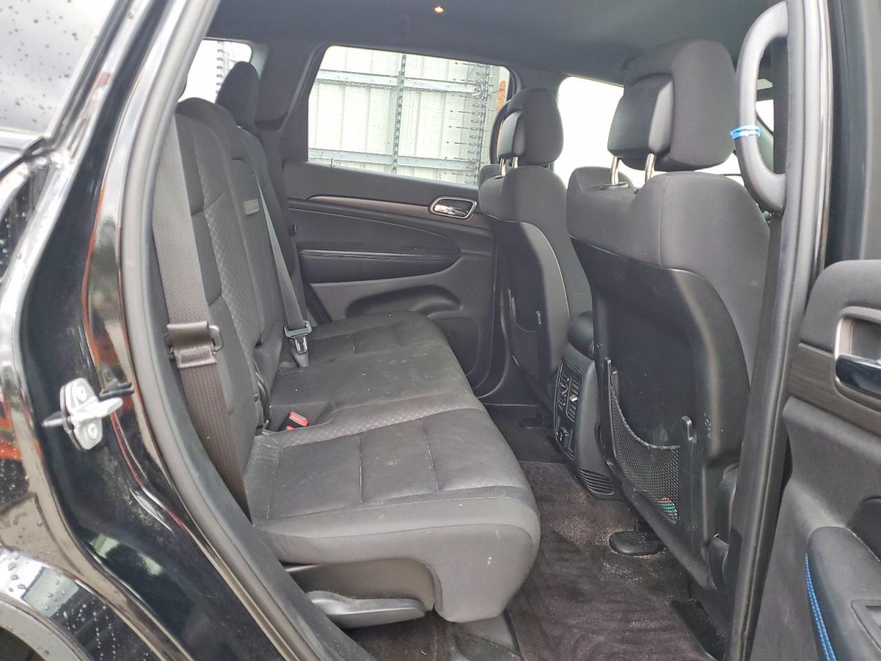 2018 Jeep Grand Cherokee Laredo - zdjęcie 11