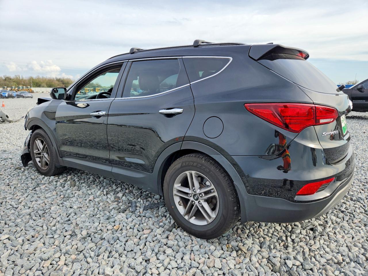 2017 Hyundai Santa Fe Sport 2.4L - zdjęcie 2