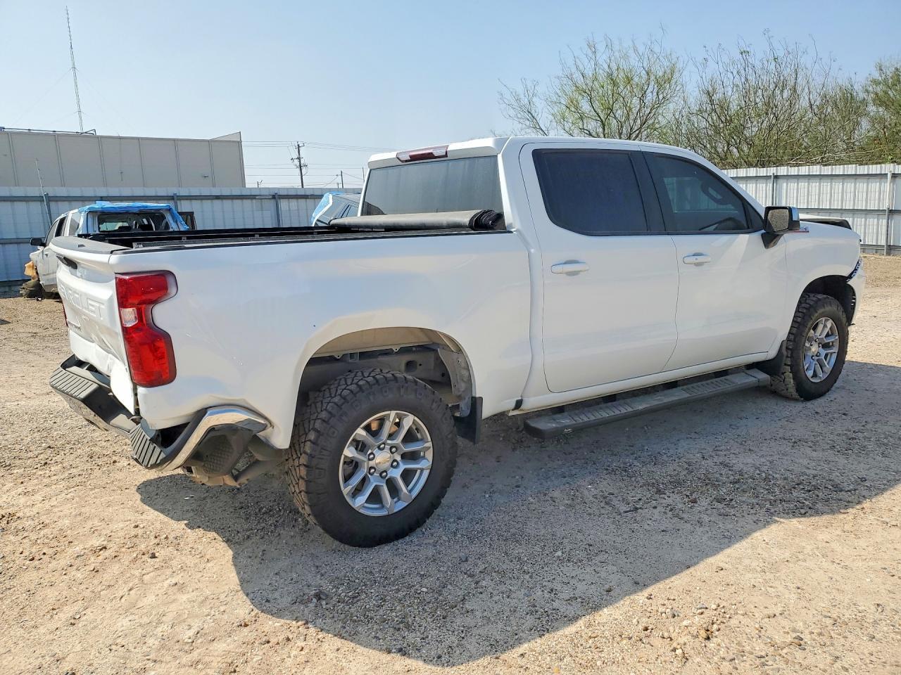 2024 Chevrolet Silverado K1500 Lt - zdjęcie 3