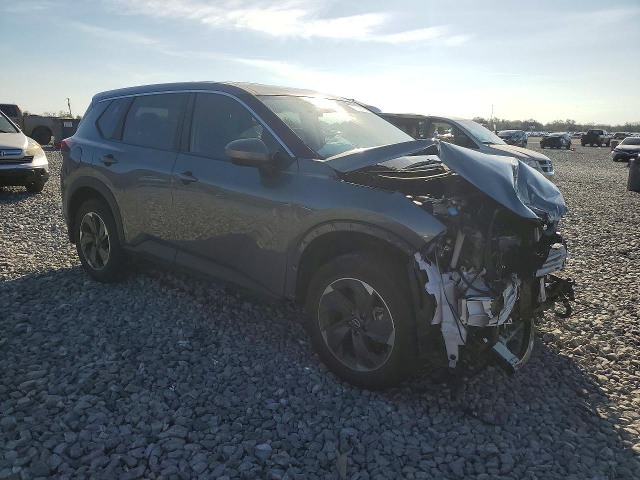 2025 Nissan Rogue Sv - zdjęcie 4