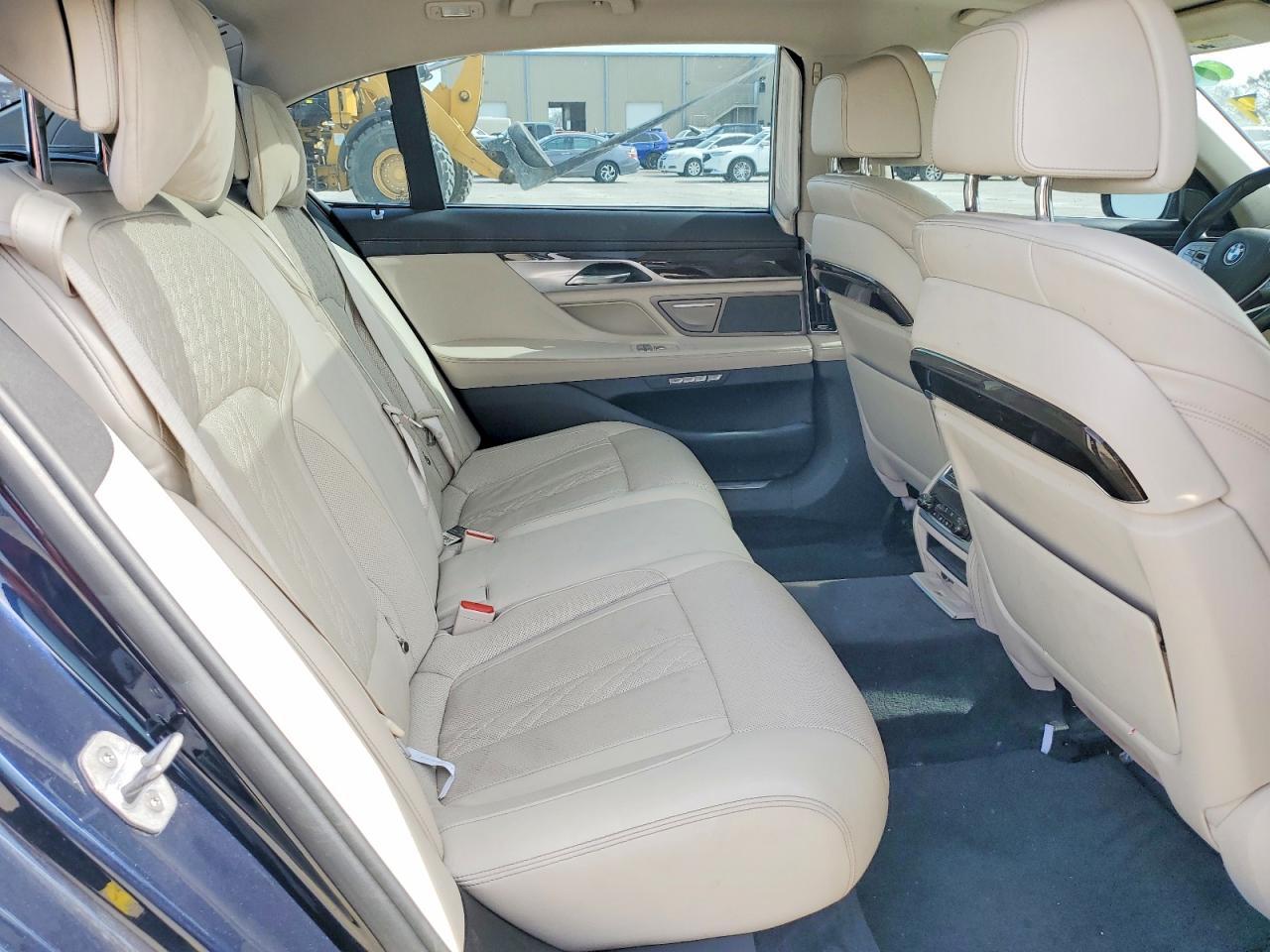 2018 BMW 740 Xe - zdjęcie 10
