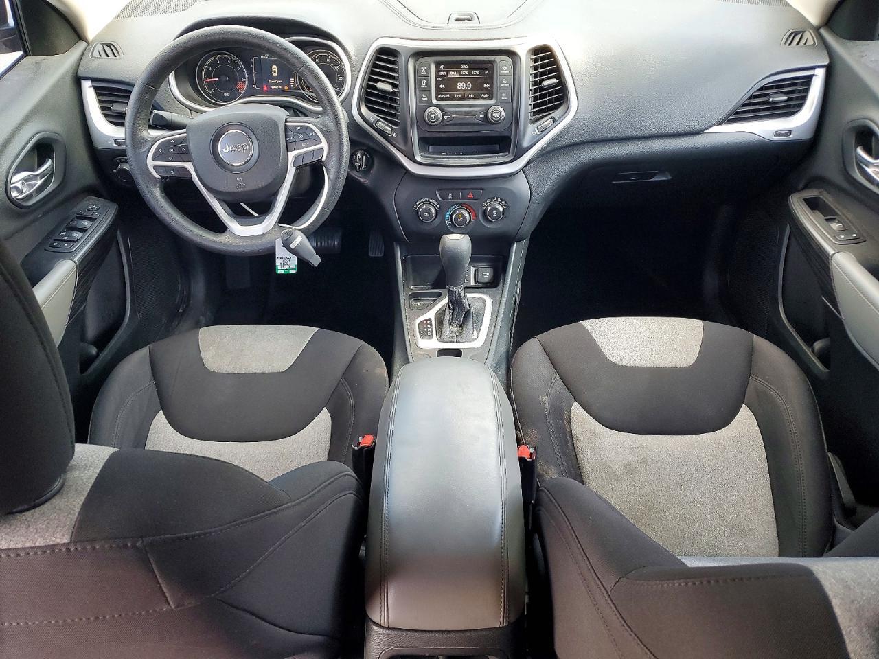 2014 Jeep Cherokee Sport - zdjęcie 8