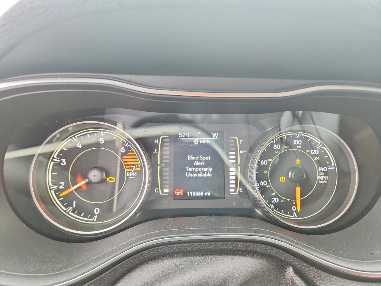 2020 Jeep Cherokee Latitude - zdjęcie 9