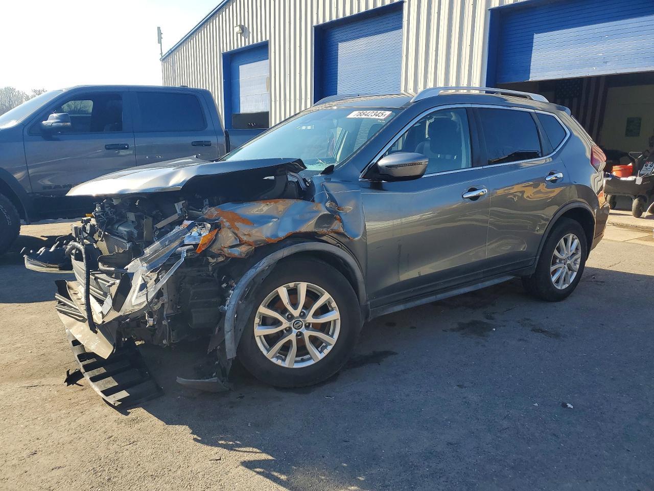 2020 Nissan Rogue Sv - zdjęcie główne