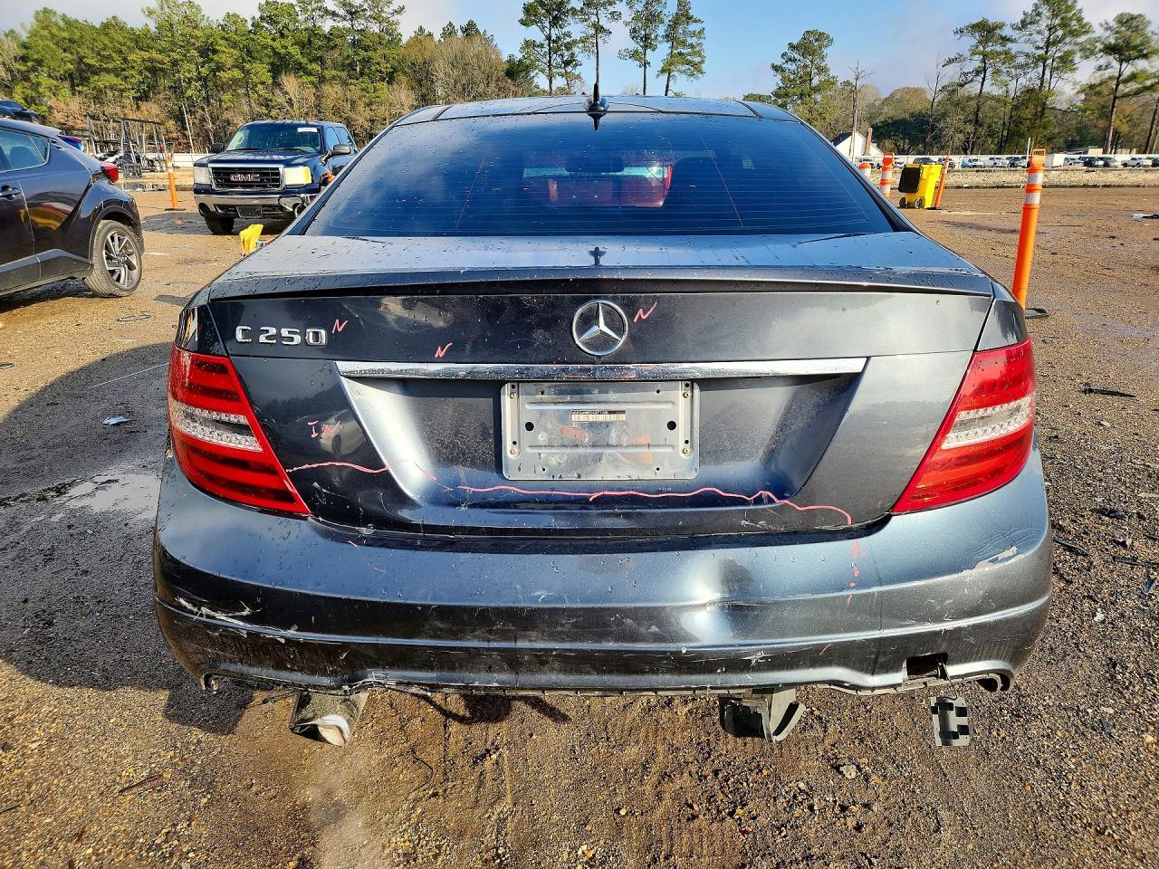 2013 Mercedes-Benz C 250 - zdjęcie 6