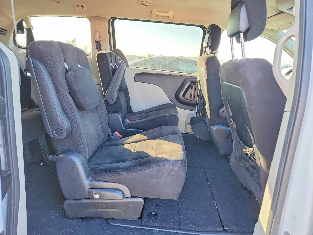 2014 Dodge Grand Caravan Sxt - zdjęcie 11