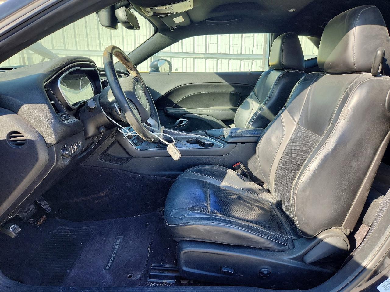 2016 Dodge Challenger Sxt - zdjęcie 7