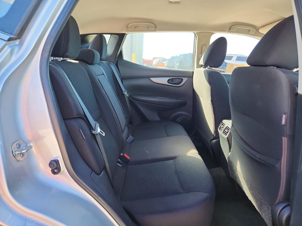 2021 Nissan Rogue Sport S - zdjęcie 11