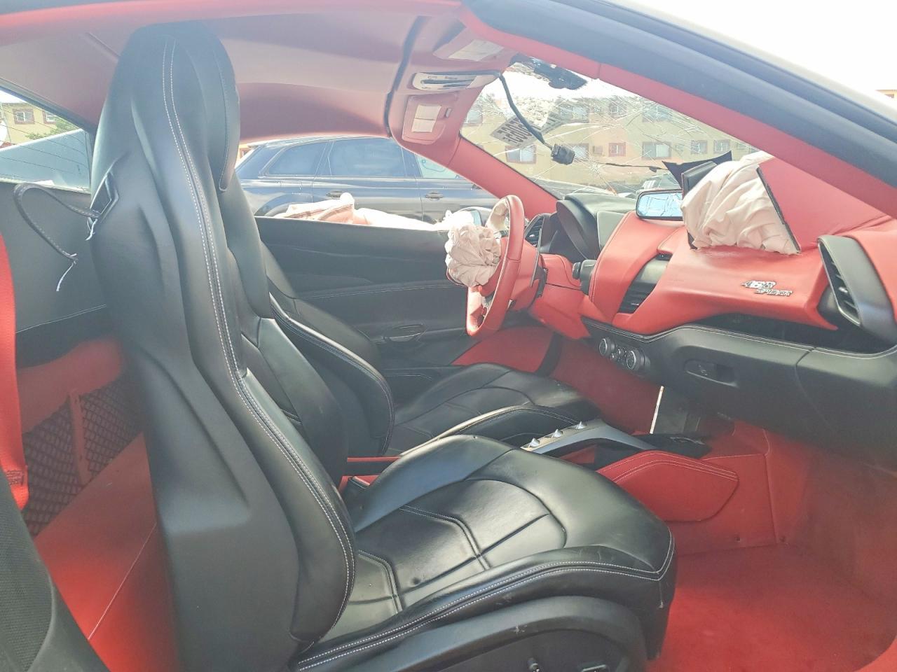 2018 Ferrari 488 Spider - zdjęcie 10