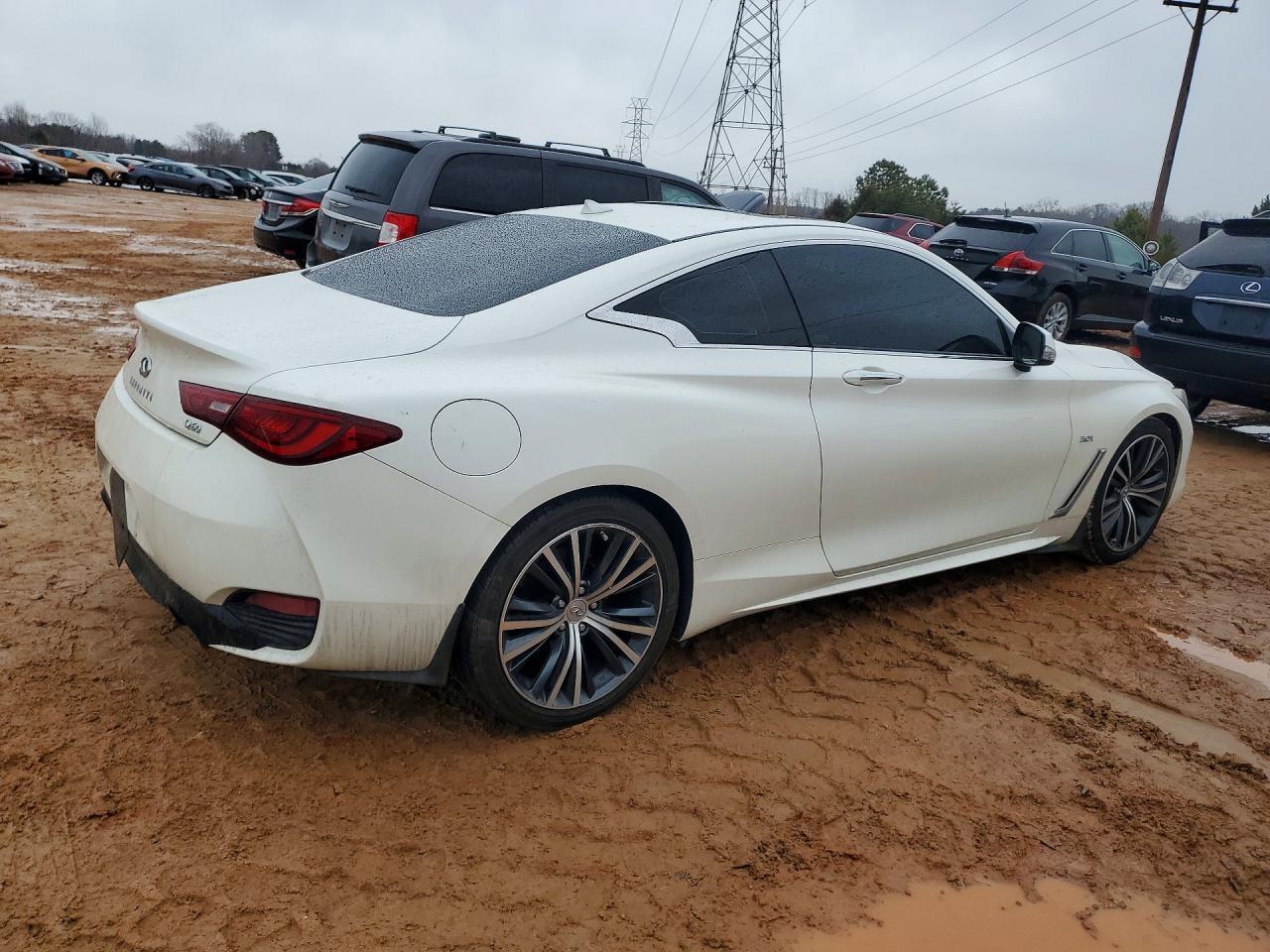 2017 Infinity Q60 Premium - zdjęcie 3