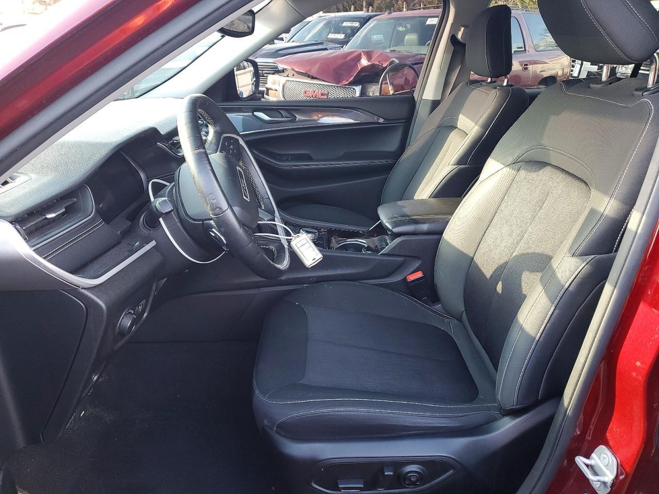 2021 Jeep Grand Cherokee L Laredo - zdjęcie 7