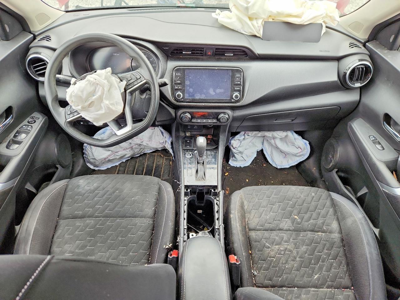 2022 Nissan Kicks Sv - zdjęcie 8