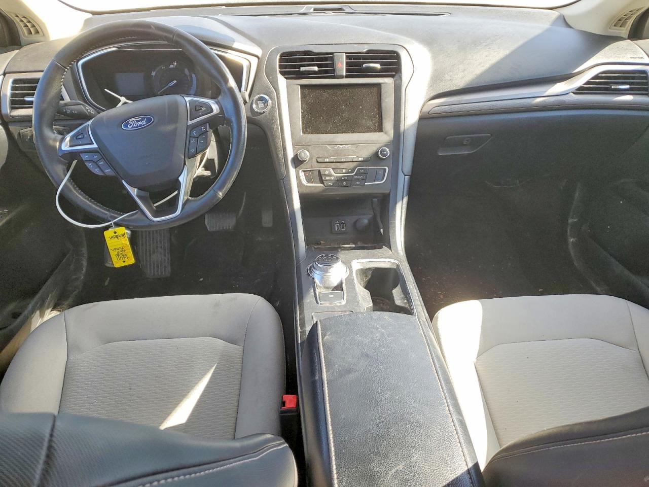 2020 Ford Fusion Se - zdjęcie 8