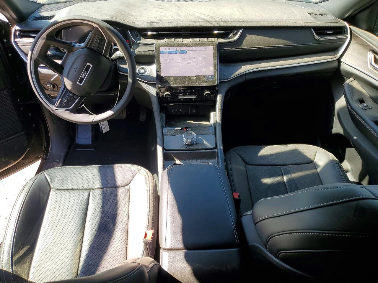 2025 Jeep Grand Cherokee Limited - zdjęcie 8