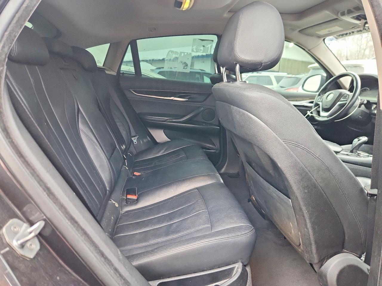 2015 BMW X6 xDrive35I - zdjęcie 11