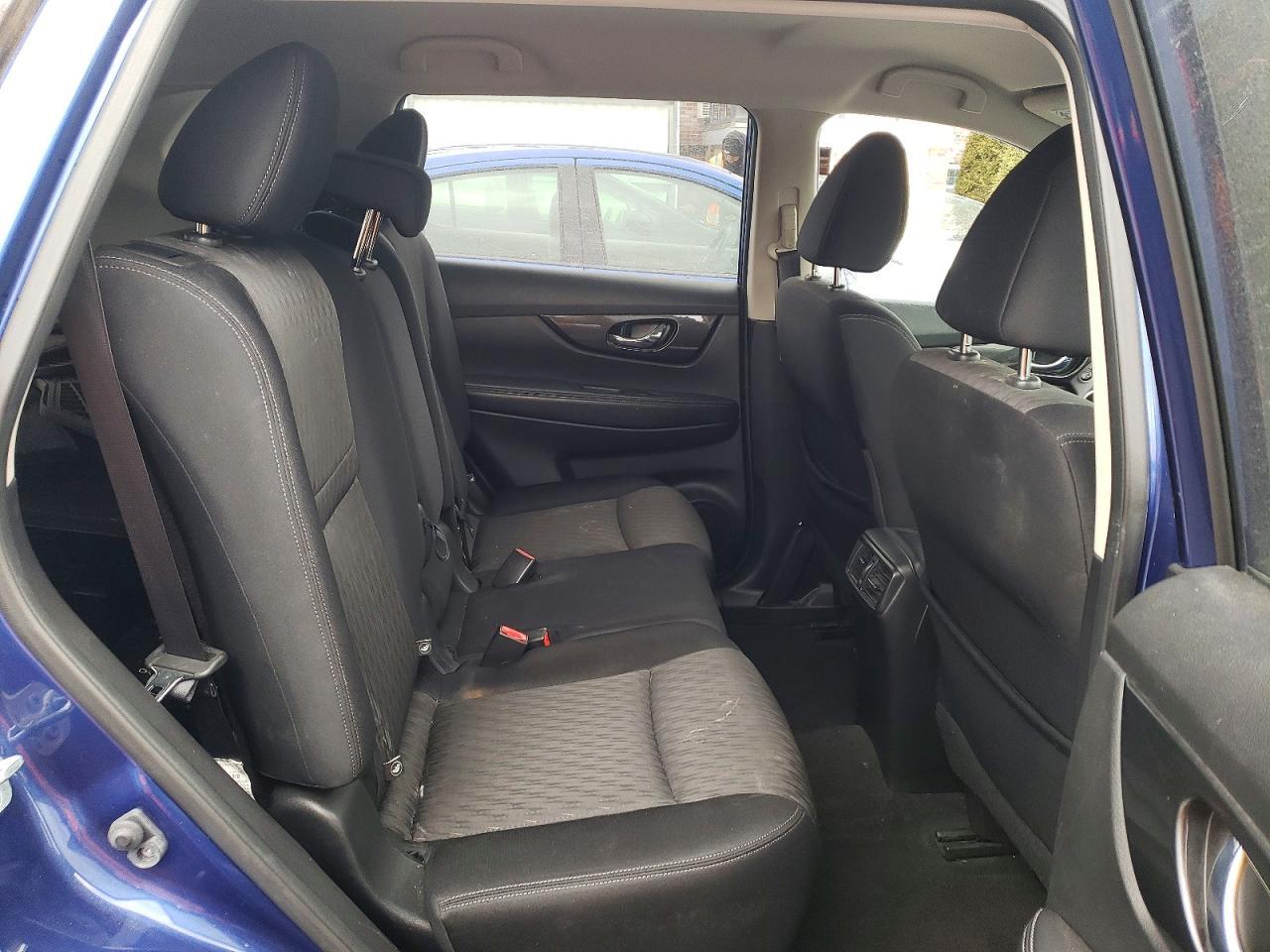 2017 Nissan Rogue S - zdjęcie 11