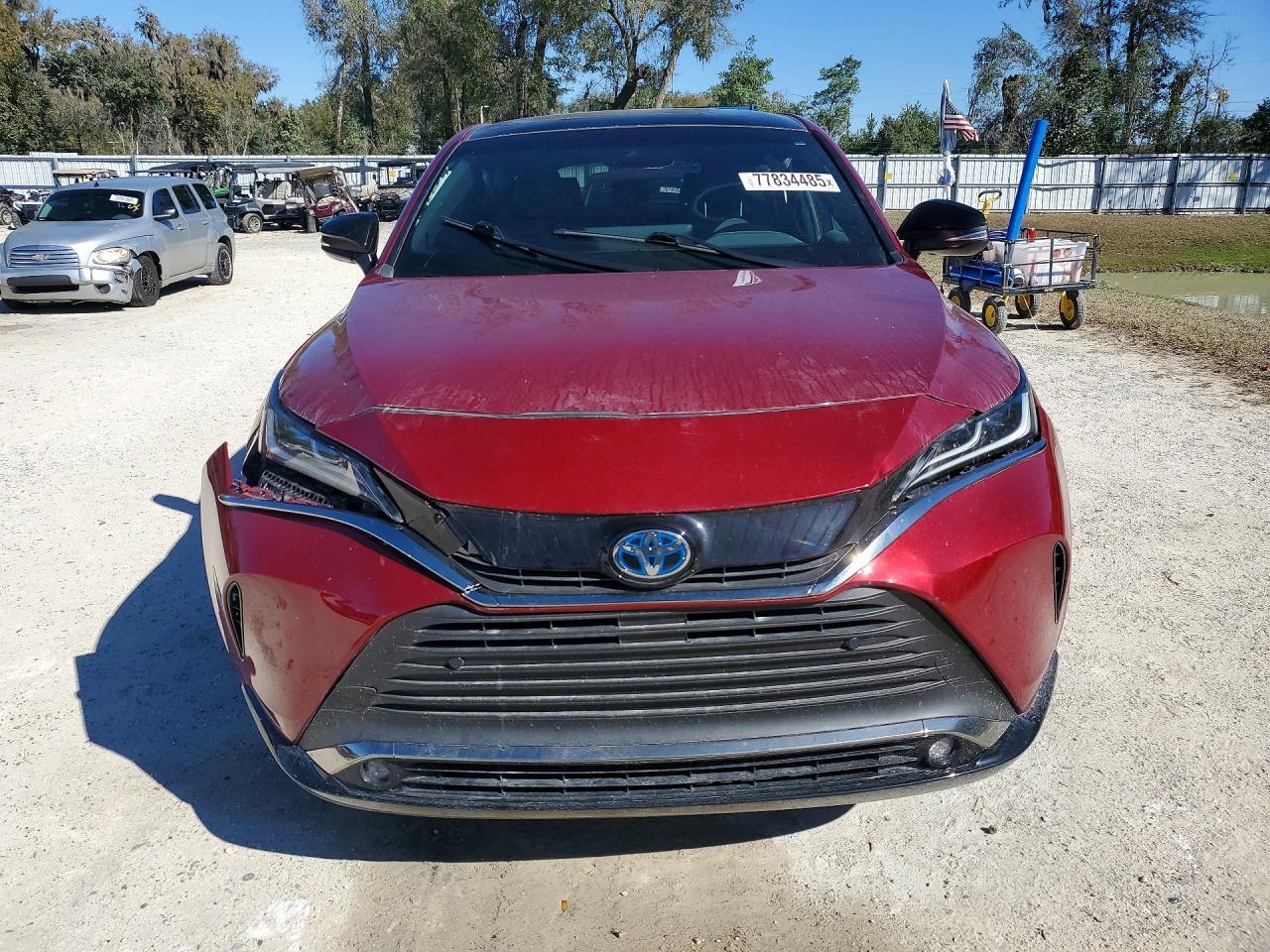 2024 Toyota Venza Nightshade Edition - zdjęcie 5