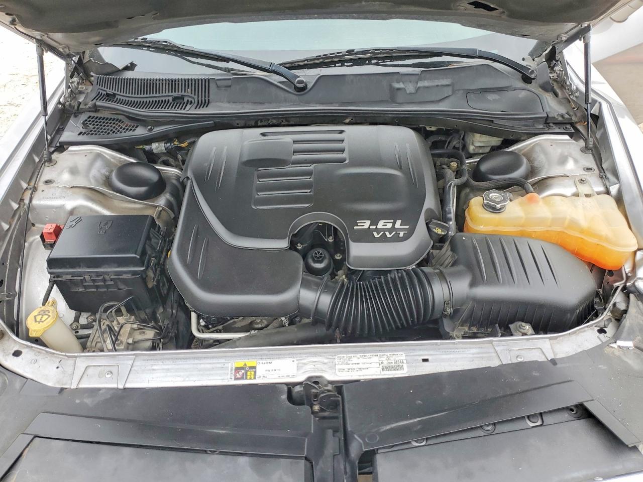 2014 Dodge Challenger Sxt - zdjęcie 11