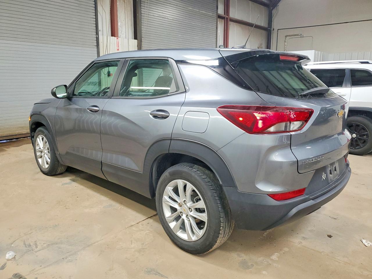 2021 Chevrolet Trailblazer Ls - zdjęcie 2