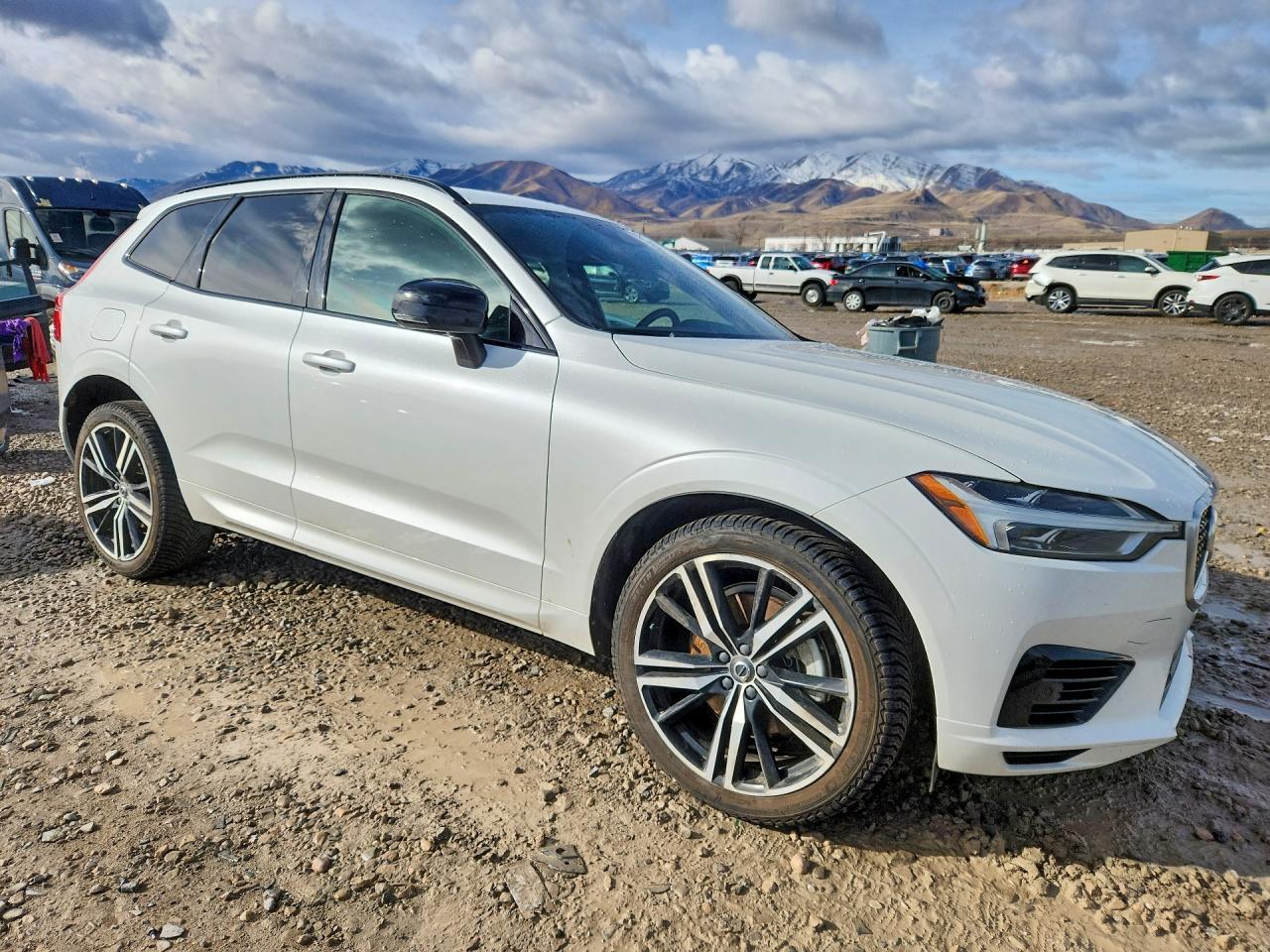2020 Volvo Xc60 T8 R-Design - zdjęcie 4