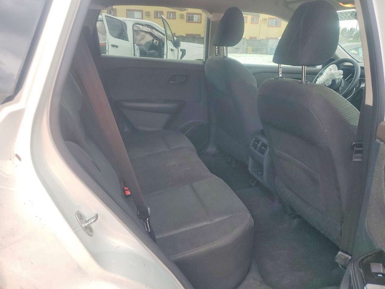 2021 Nissan Rogue S - zdjęcie 11