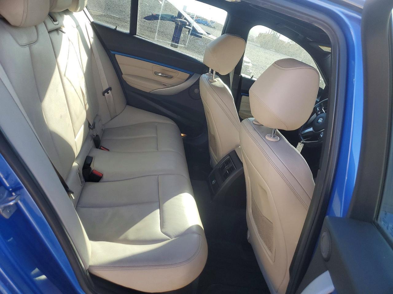 2016 BMW 330E - zdjęcie 10