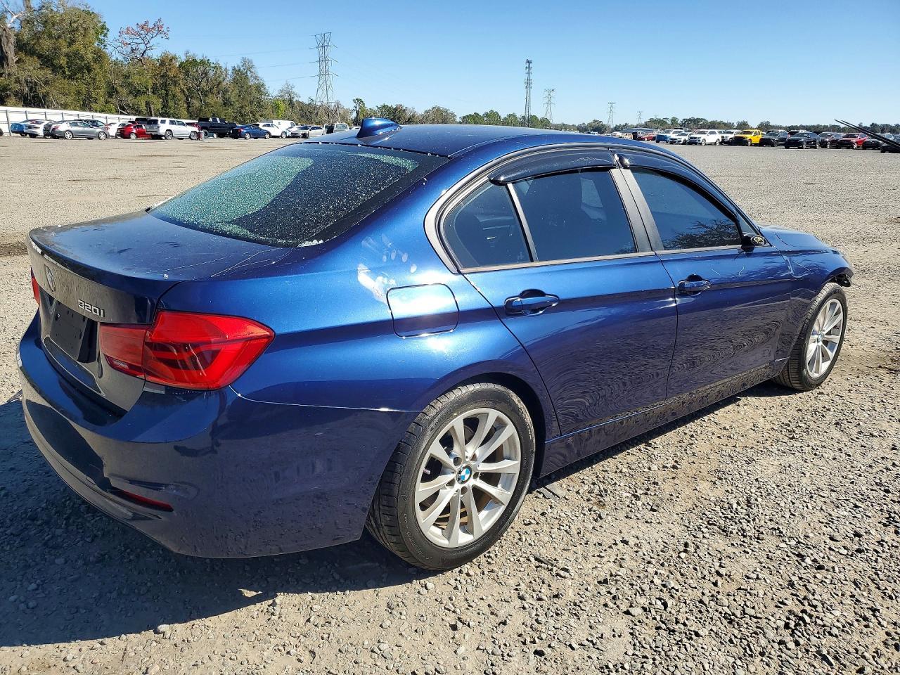 2018 BMW 320 I - zdjęcie 3