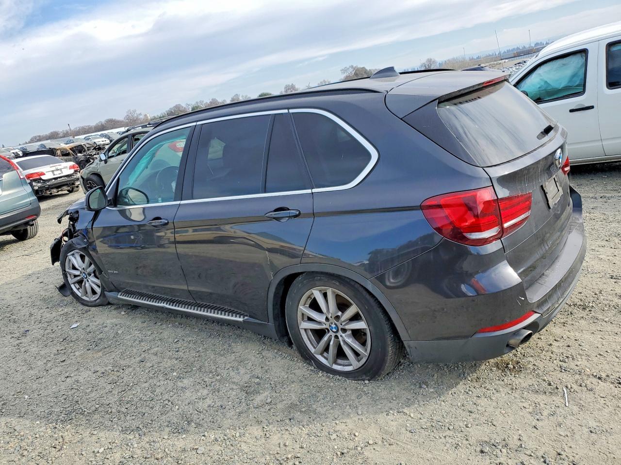 2015 BMW X5 xDrive35I - zdjęcie 2