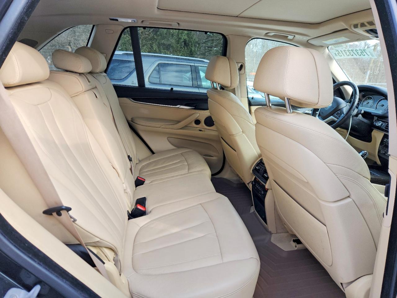 2015 BMW X5 xDrive50I - zdjęcie 11