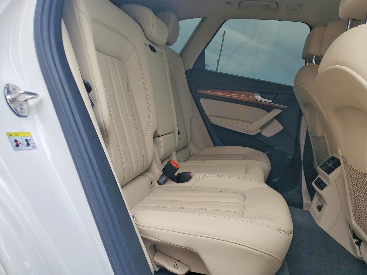 2021 Audi Q5 Premium Plus - zdjęcie 11